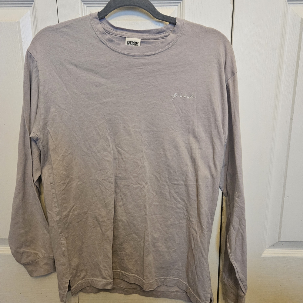 PINK Victoria's Secret Women's Long Sleeve Tee in Light Purple